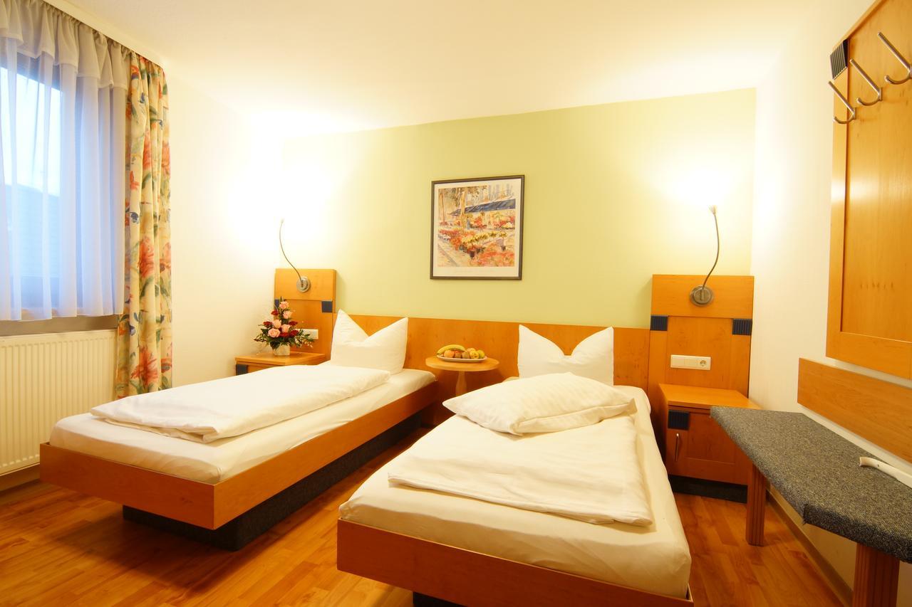 Hotel Spitzenpfeil Michelau in Oberfranken Buitenkant foto