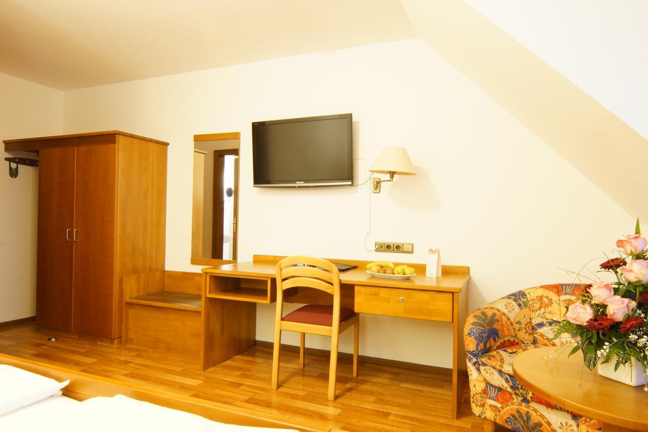 Hotel Spitzenpfeil Michelau in Oberfranken Buitenkant foto