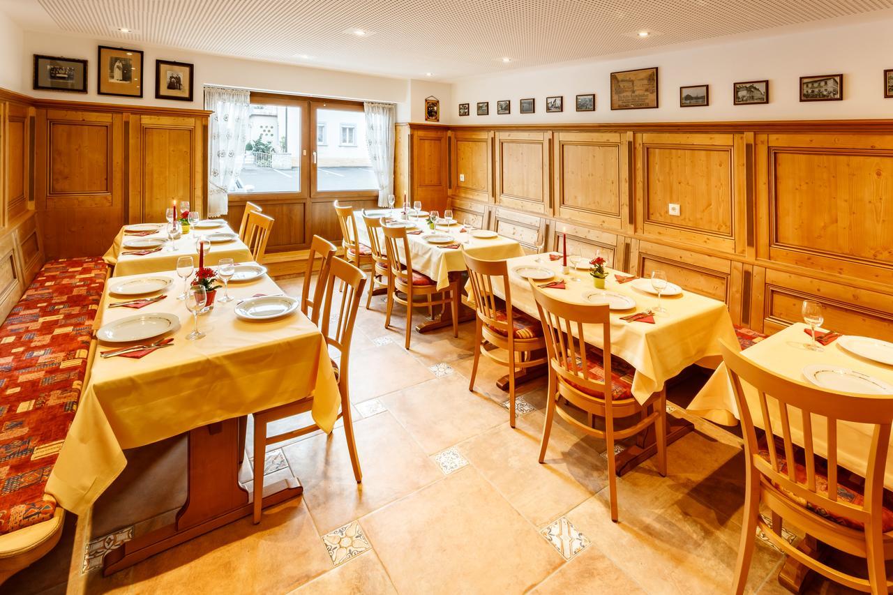 Hotel Spitzenpfeil Michelau in Oberfranken Buitenkant foto
