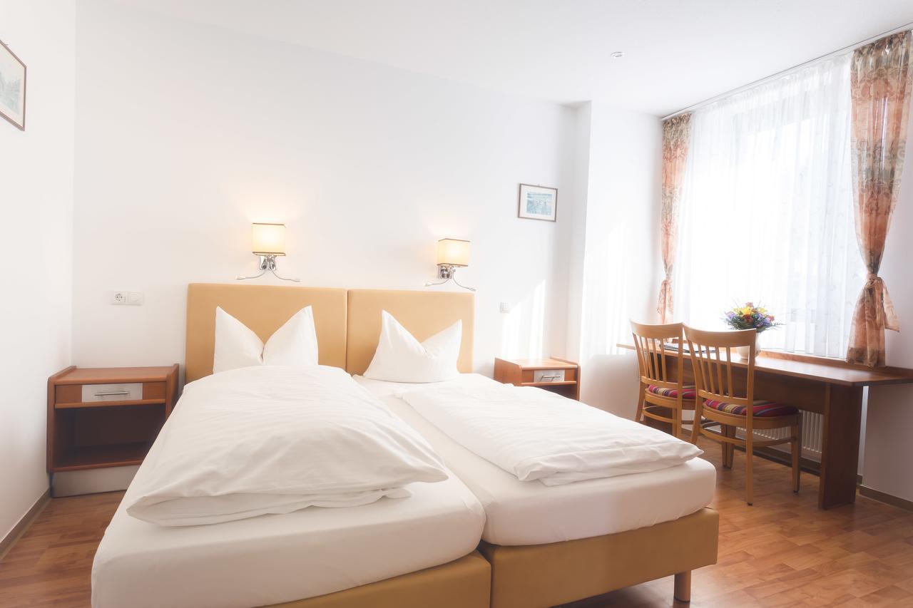 Hotel Spitzenpfeil Michelau in Oberfranken Buitenkant foto