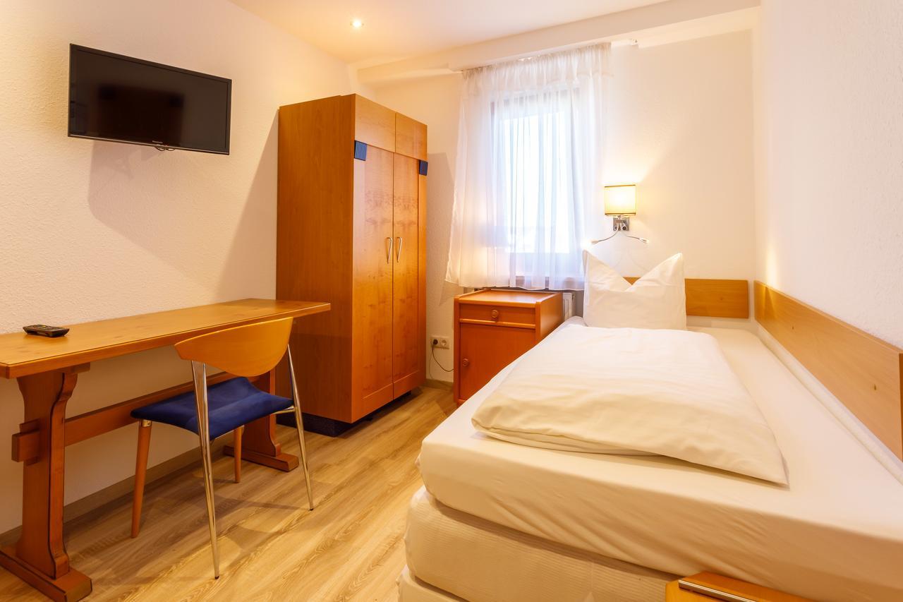 Hotel Spitzenpfeil Michelau in Oberfranken Buitenkant foto