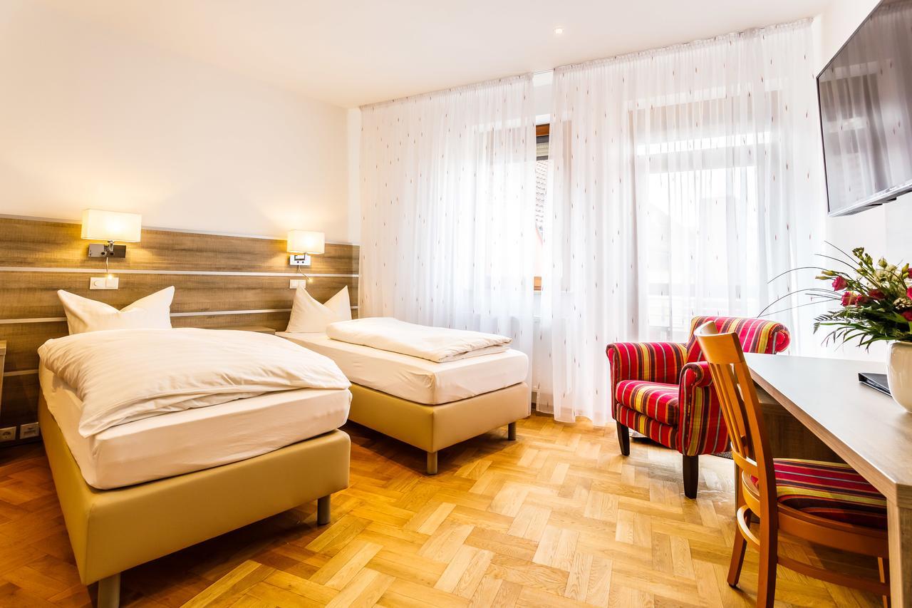 Hotel Spitzenpfeil Michelau in Oberfranken Buitenkant foto