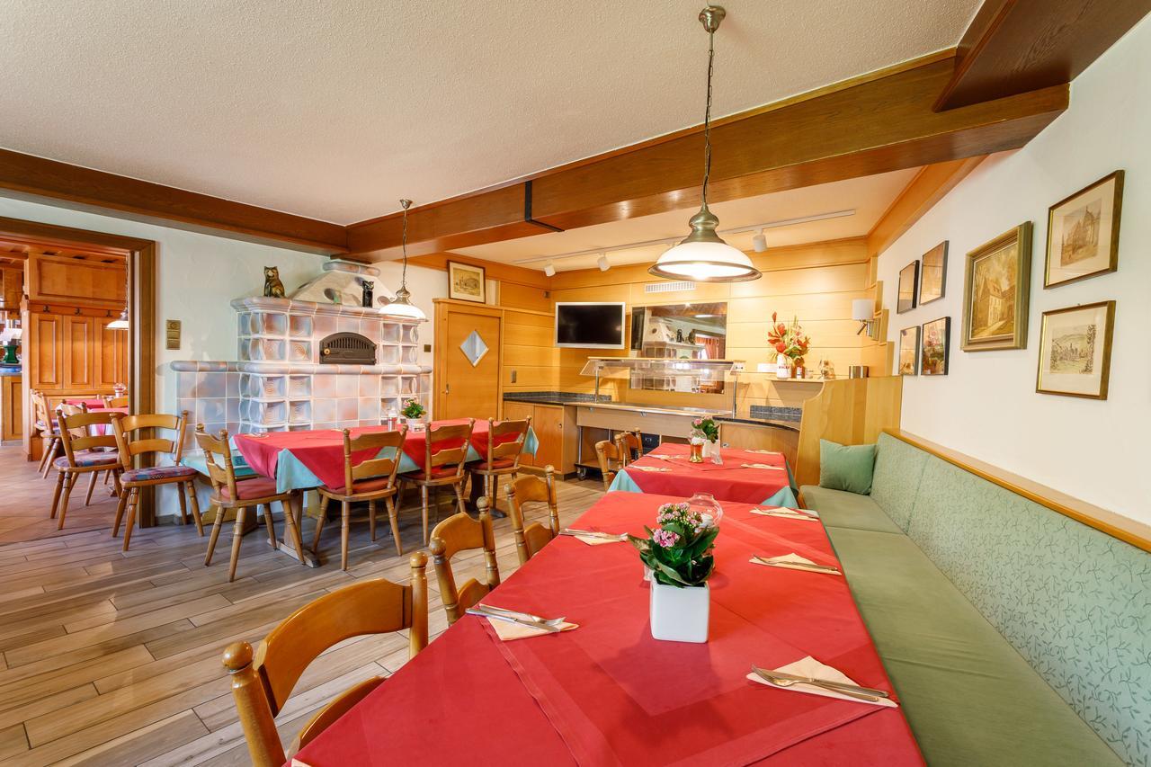 Hotel Spitzenpfeil Michelau in Oberfranken Buitenkant foto